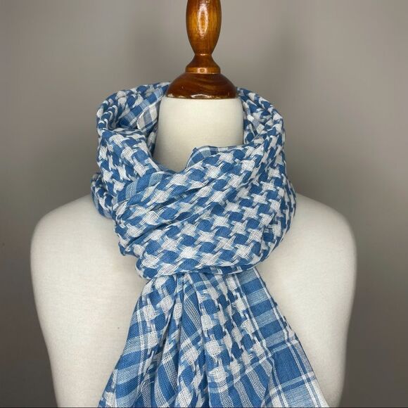 NWT Open Hand Designs Blue & White Check Handloomed Scarf Wrap Fringe Fair Trade - Picture 2 of 11